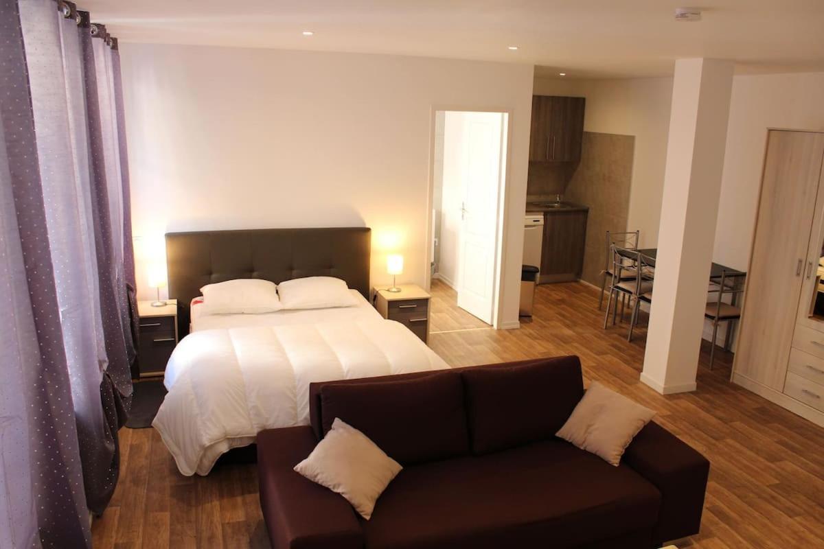 Hotel Le Napoléon Luxeuil-les-Bains Esterno foto