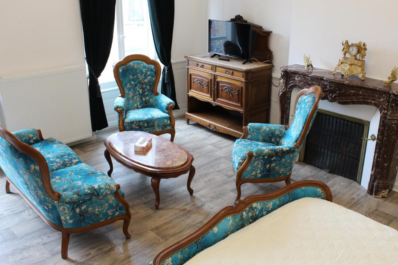 Hotel Le Napoléon Luxeuil-les-Bains Esterno foto